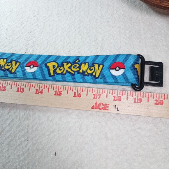 Pokémon Trainer Belt Buckle & Strap Replacement Part 2018 Poké Ball 19332MN - Picture 9 of 11